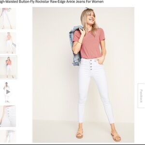White Old Navy Skinny Jeans - Size 2